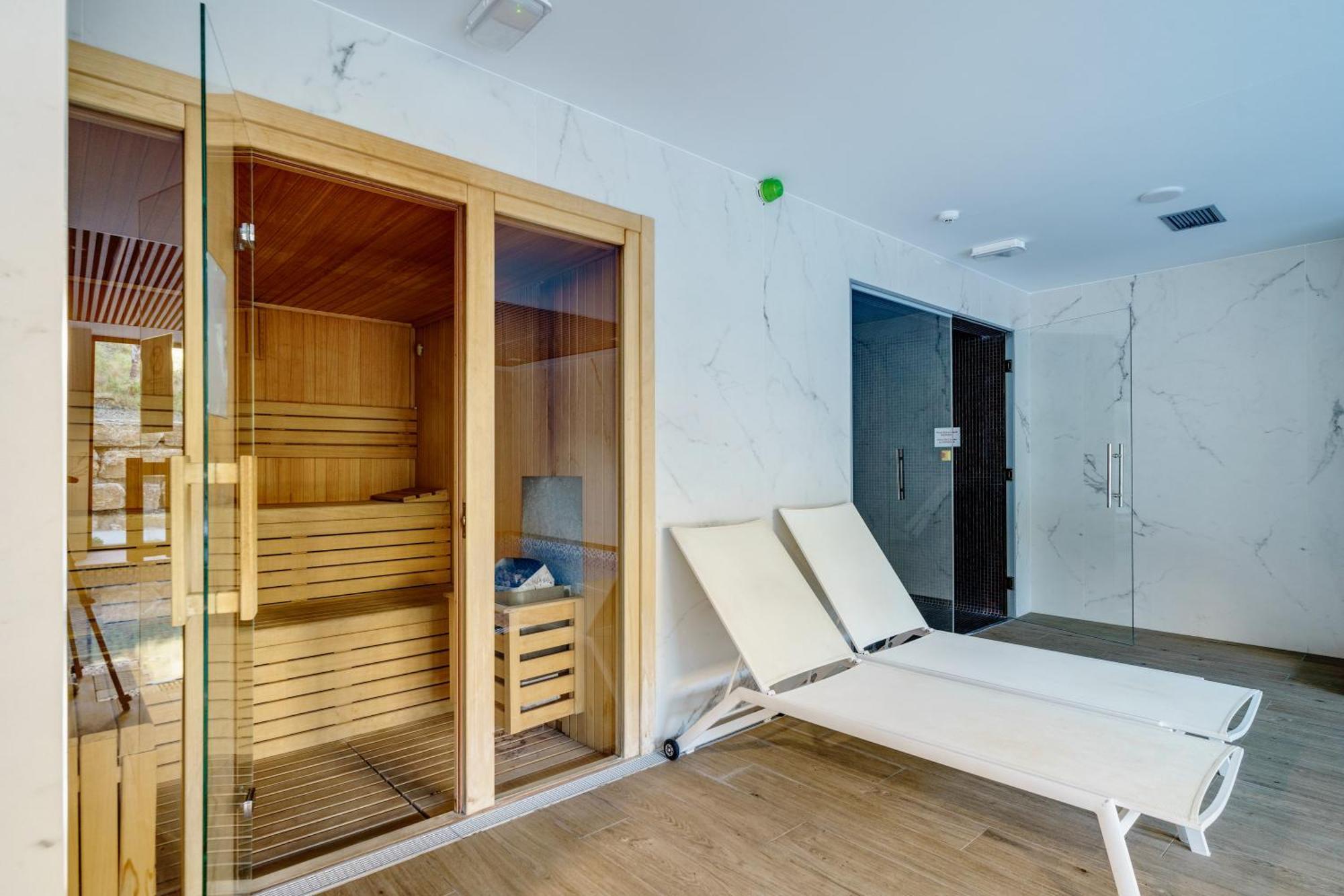 Oasis 325 *