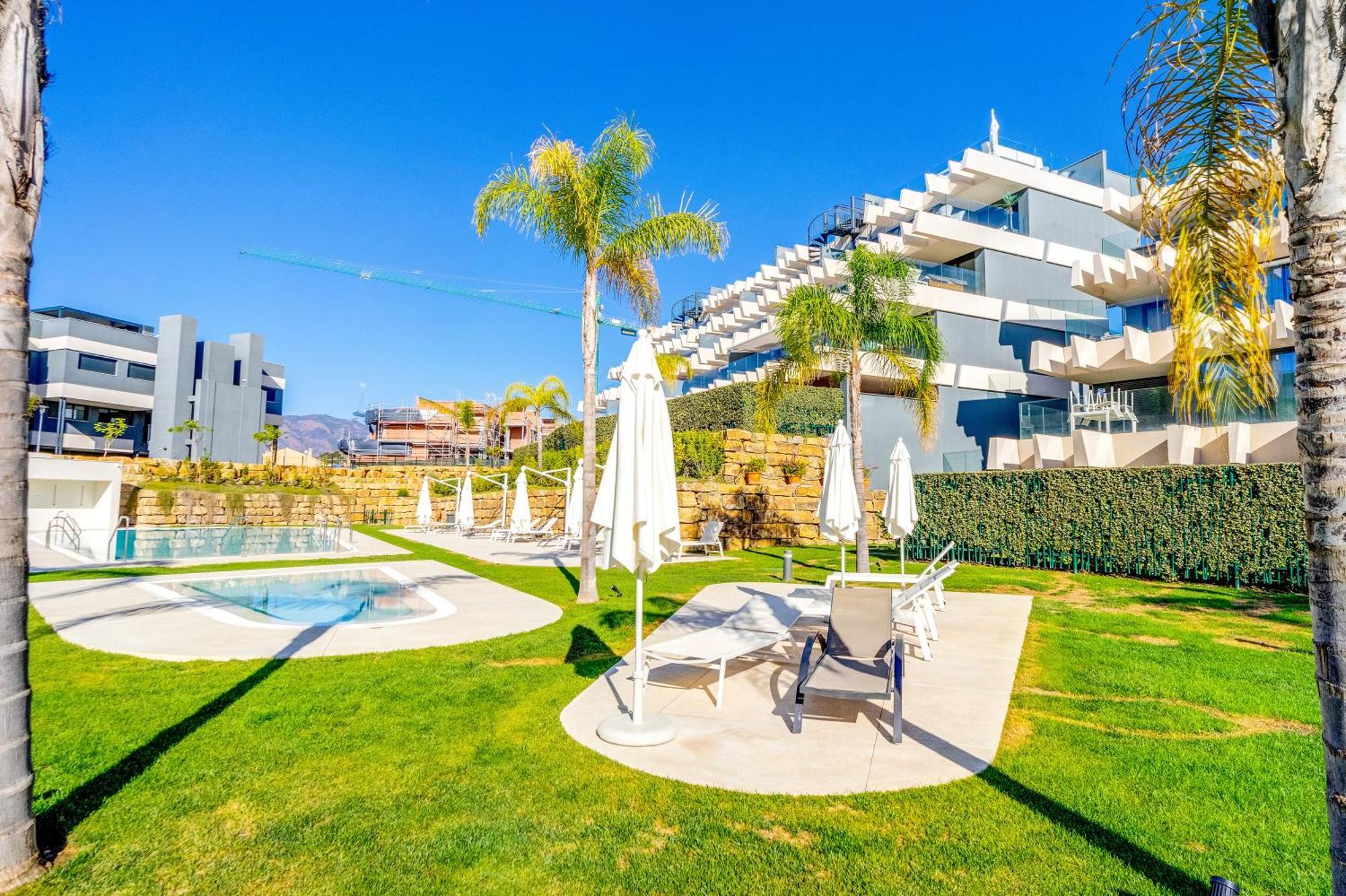 Oasis 325